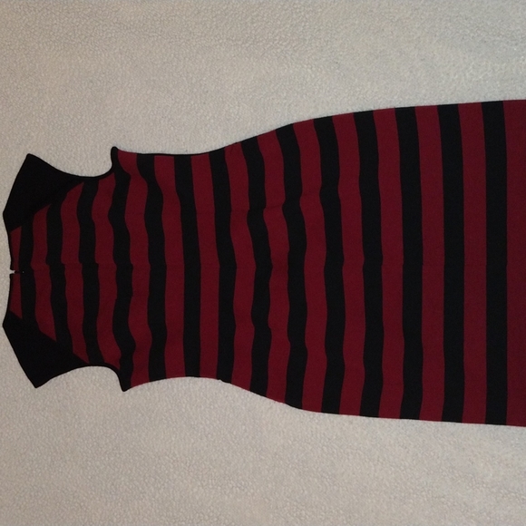 Vince Camuto Dress. Size 8 - Picture 2 of 4